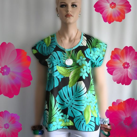 Hawaiian Plumeria Blue - Tropical Polynesian pullover top Cover-up Shirt Travel - Picture 1 of 6